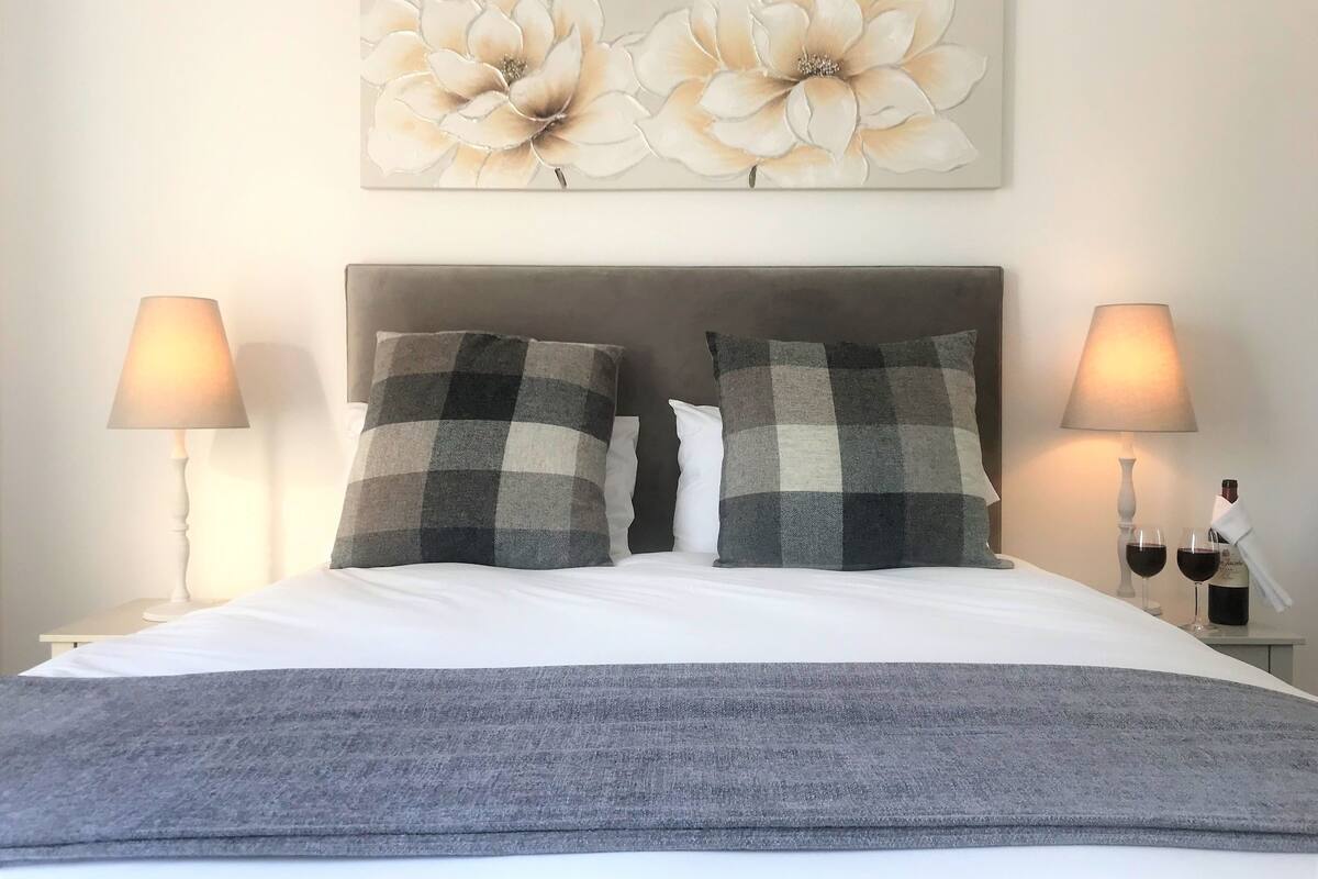 Classic Apartment, 1 Bedroom | 1 bedroom, Egyptian cotton sheets, premium bedding, pillowtop beds