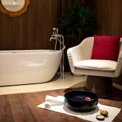 Sauna, hot tub, steam room, body treatments, hot stone massages
