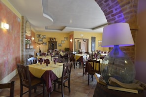 Restaurant - Il Borgovecchio Hotel Ristorante (Montegrosso d'Asti)