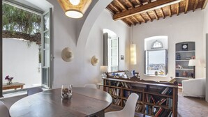 Luxury Villa | In-room dining - Villa Josephine by the Pearls Collection (Mykonos)