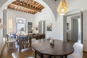 Living area - Villa Josephine by the Pearls Collection (Mykonos)