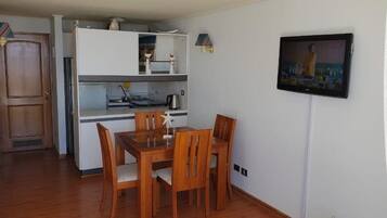 Comfort Apartment, 1 Queen Bed with Sofa bed, Non Smoking | 1 bedroom, bed sheets