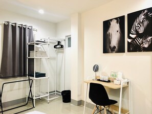 2 Bedrooms Townhome | Bathroom amenities | Shower, rainfall showerhead, free toiletries, hair dryer