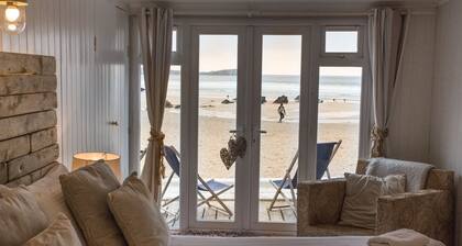 Lusty Glaze Beach Accommodation