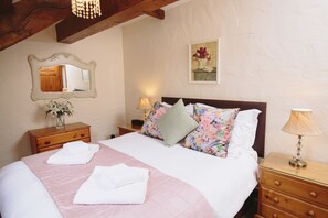 Cottage, Multiple Beds | 2 bedrooms, iron/ironing board, free WiFi, bed sheets - Low Barn Cottage (Brampton)