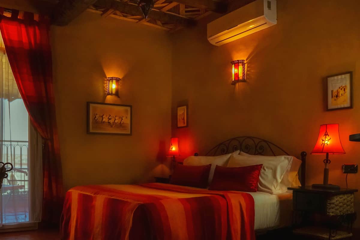 Double Room, 1 Bedroom (Tabounte) | In-room safe, individually decorated, desk, laptop workspace