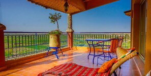 Suite (Tazroute) | Terrace/patio - Dar Amoudou (Ouarzazate)