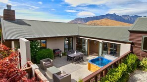 Exterior - Sun Spa Ski on Hensman (Queenstown)