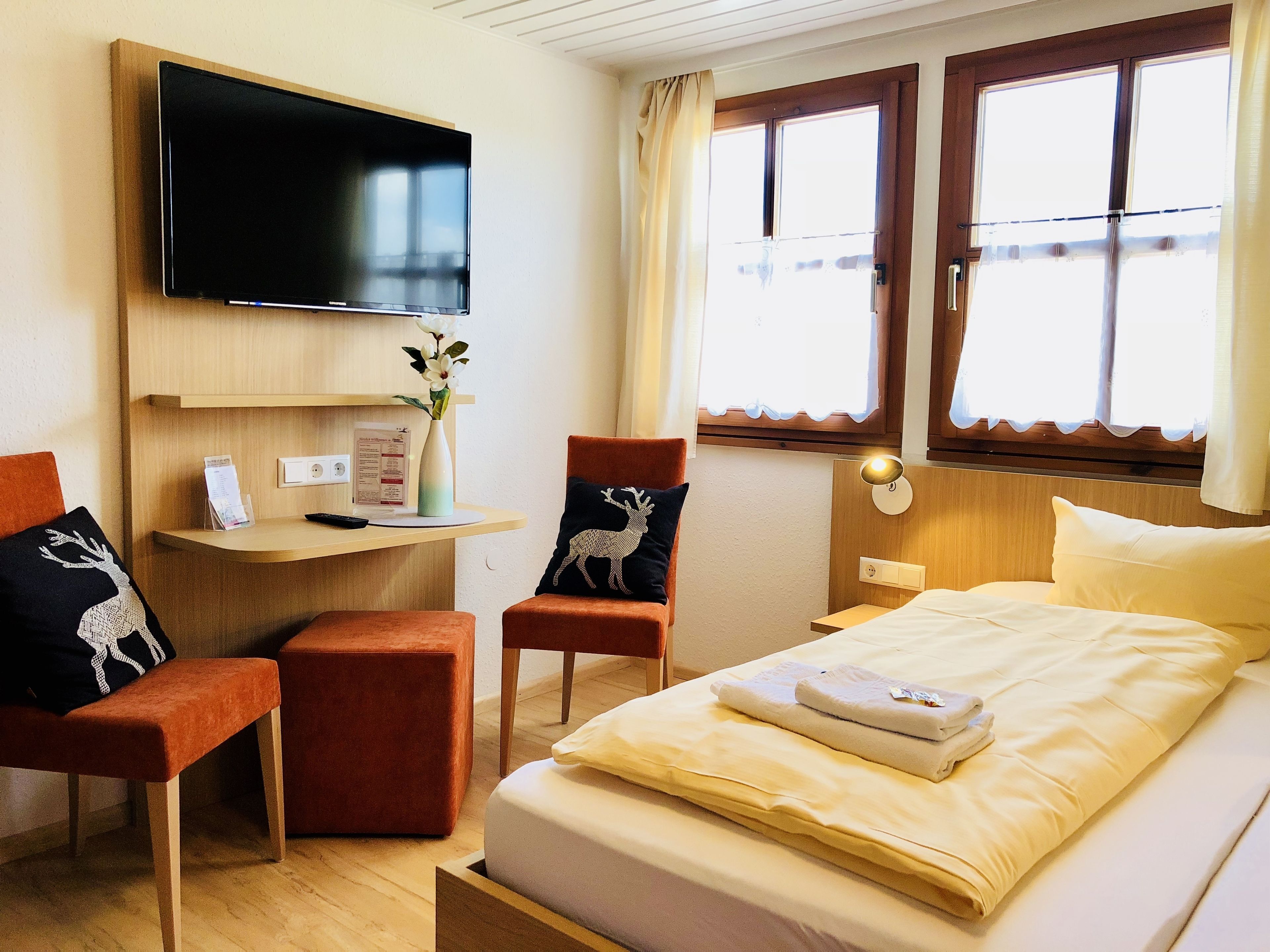 Couette en duvet, rideaux d’obscurcissement, accès au Wi-Fi (inclus)