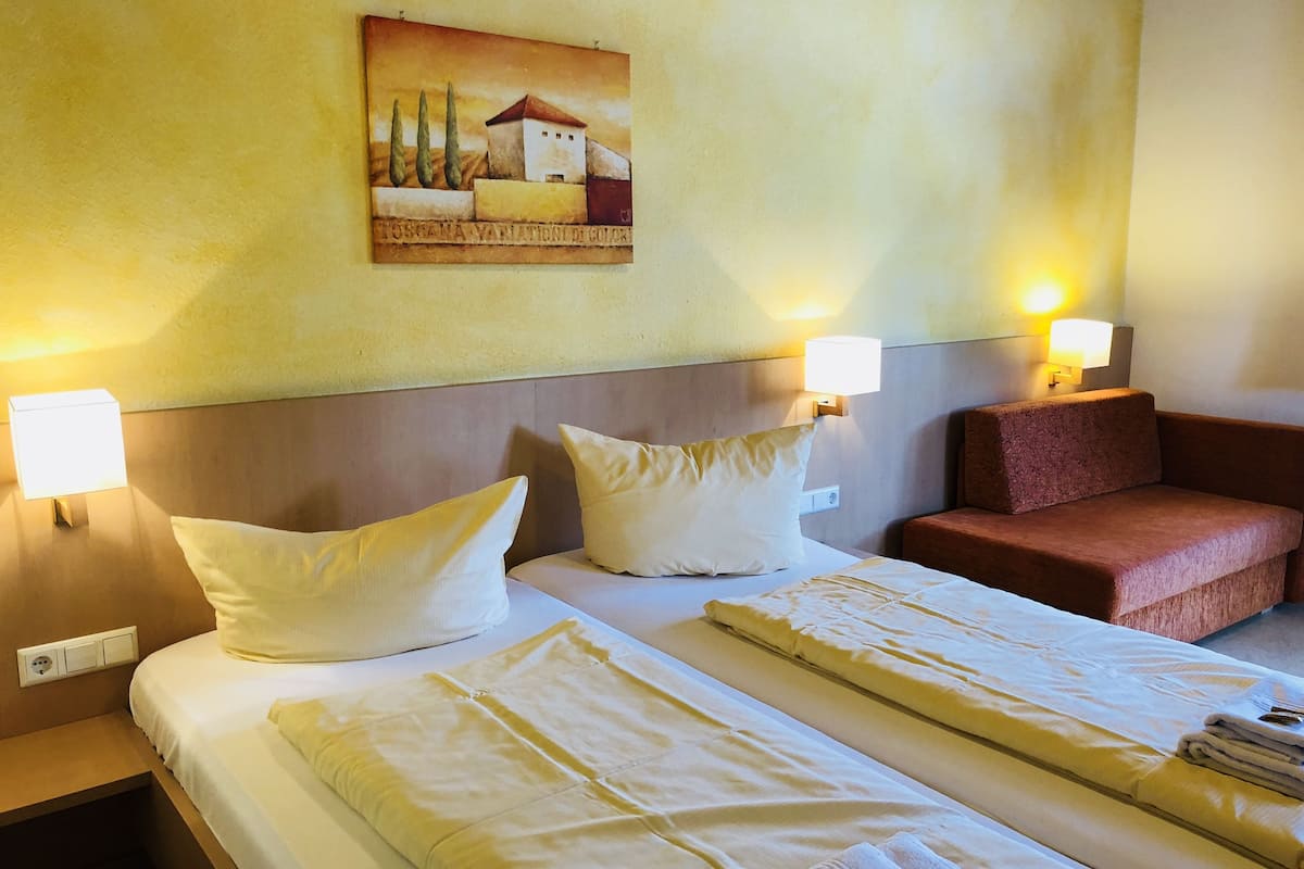 1 bedroom, down duvets, blackout curtains, free wifi