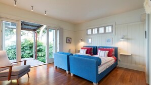Zimmer, Mehrere Betten (Morning Tide Villa)