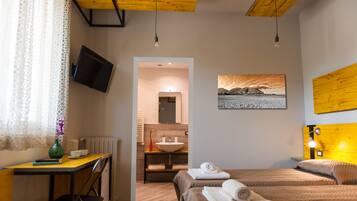 5 sovrum, duntÀcken, memory foam-madrasser och skrivbord