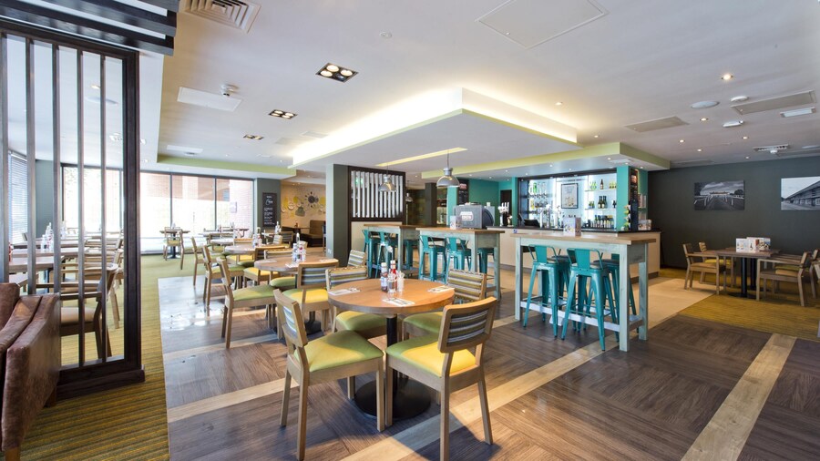 Premier Inn Newbury TC - London Road