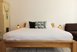1 habitación, tabla de planchar con plancha, wifi y ropa de cama 