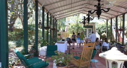 Avera-Clarke House B&B