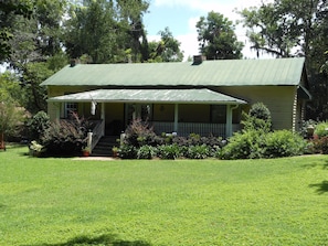Exterior - Avera-Clarke House B&B (Monticello)