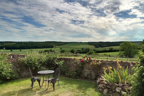 Riccal Dale Cottage, Helmsley's Hidden Gem - a perfect dog friendly retreat