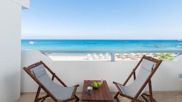 Aegean Luxury Suites | 露台