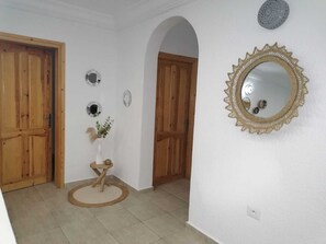 Interior - Relax in the comfort of Dar Elyas: our villa with swimming pool in Djerba! (Mezraya)