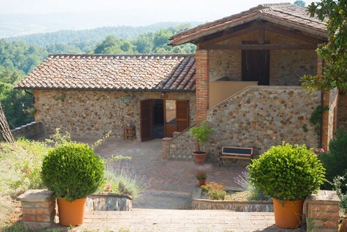 Tuscan-Umbrian retreat at Podere Umbro