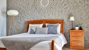 Tabla de planchar con plancha, cuna de viaje y wifi gratis