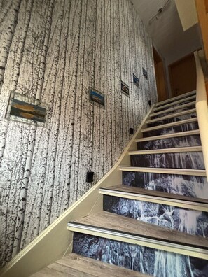 Unclassified image, 5 of 15, button