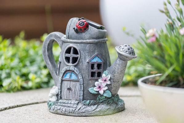 Unclassified image, 1 of 45, button