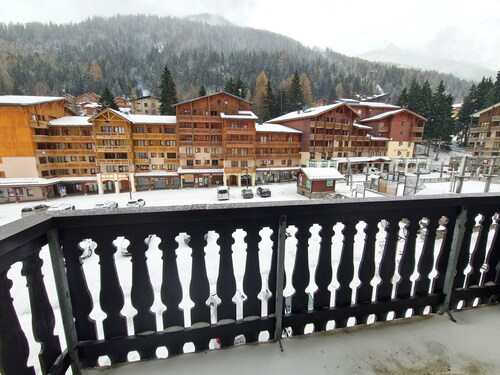 Valfréjus: 2-room + cabin, central location, 4/6 people