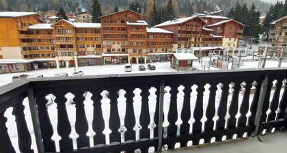 Valfréjus: 2-room + cabin, central location, 4/6 people