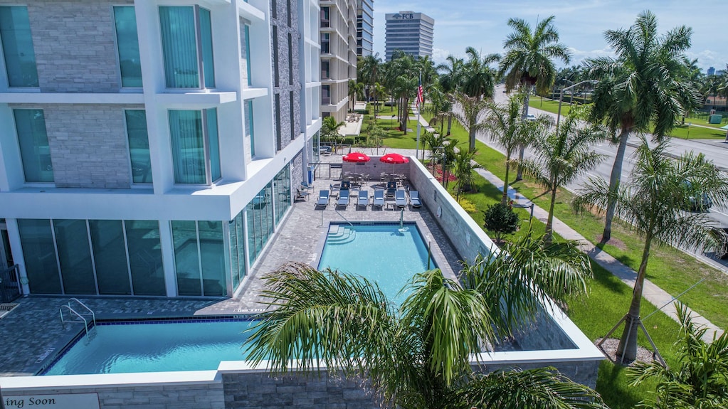 Hilton Garden Inn West Palm Beach I95 Outlets, West Palm Beach: Hotel Reviews, Rooms & Prices
