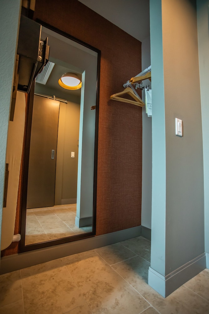 Hilton Garden Inn West Palm Beach I95 Outlets by null