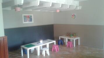 Innen-Kinderspielplatz