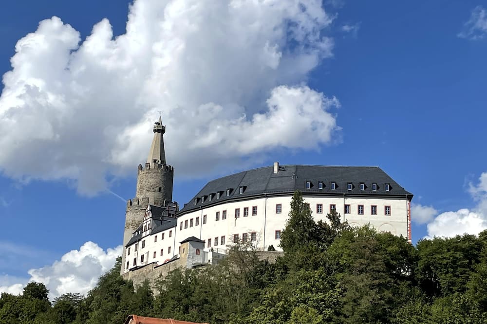 Zur Altstadt - Am Fuße der Osterburg - Gaststätte, Pension, FEWO