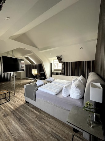 1 habitación, minibar con artículos gratuitos y escritorio