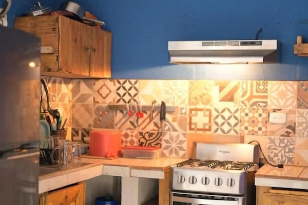 Deluxe House, 1 Katil Raja (King) | Dapur peribadi | Peti sejuk/penyejuk beku saiz penuh, ketuhar, dapur