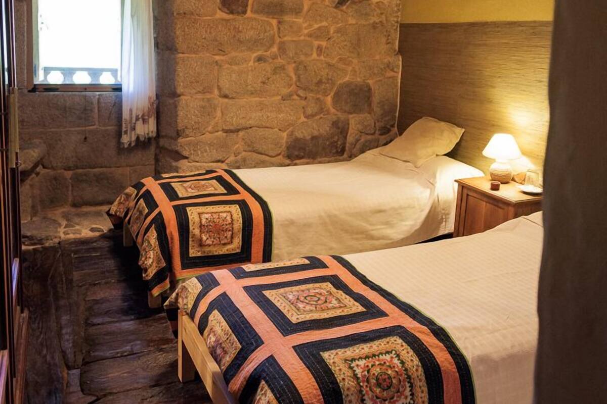 Traditional Double or Twin Room | WiFi (free)