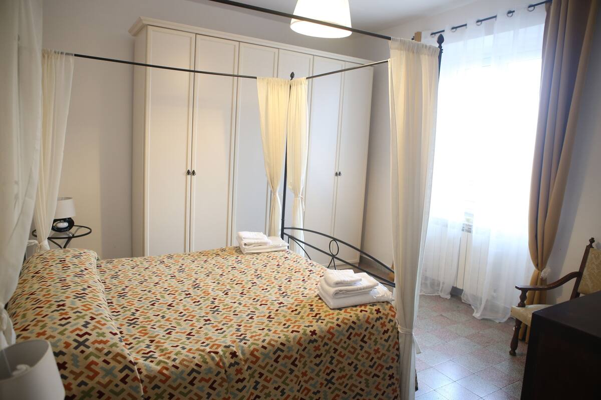 Premium bedding, down duvets, blackout curtains, iron/ironing board