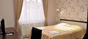 Hotel 018 In Nis