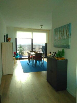 Design Apartment, 2 Bedrooms, Accessible, Lake View | Living area - Fully Equipped Sunny Apartment (Antwerp)