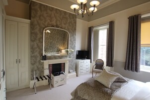 Deluxe Apartment (Apartment 3 )