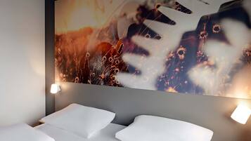 Doppelzimmer | Schreibtisch, Verdunkelungsvorhänge, schallisolierte Zimmer