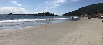 Sobrado 50 M. Praia da Armação-Floripa