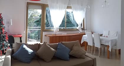 Nica apartment at 10 min walk of Mondello beach