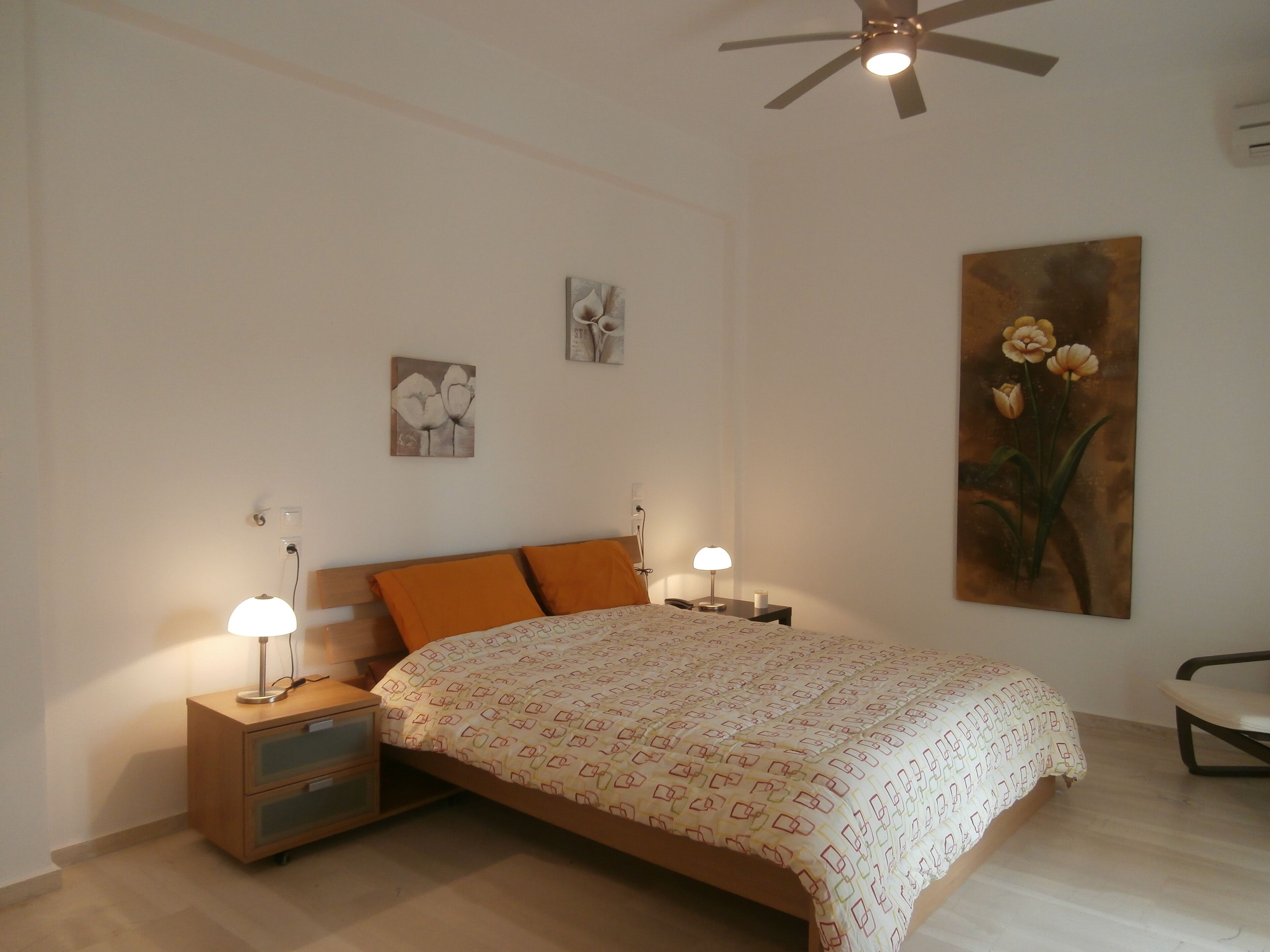 4 chambres, fer et planche à repasser, Wi-Fi, draps fournis