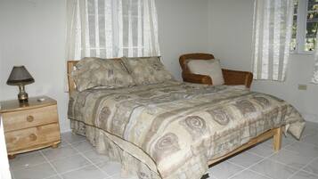 2 Schlafzimmer, BĂŒgeleisen/BĂŒgelbrett, kostenloses WLAN, BettwĂ€sche