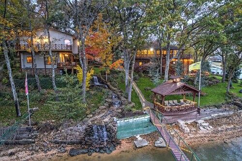 Waterfront Lodging on unelma Catcher Point 