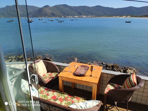 Belle maison de 3 chambres avec vue sur la mer près de la plage à Florianopolis