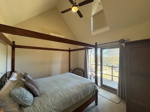 2 bedrooms, iron/ironing board, travel crib, free WiFi
