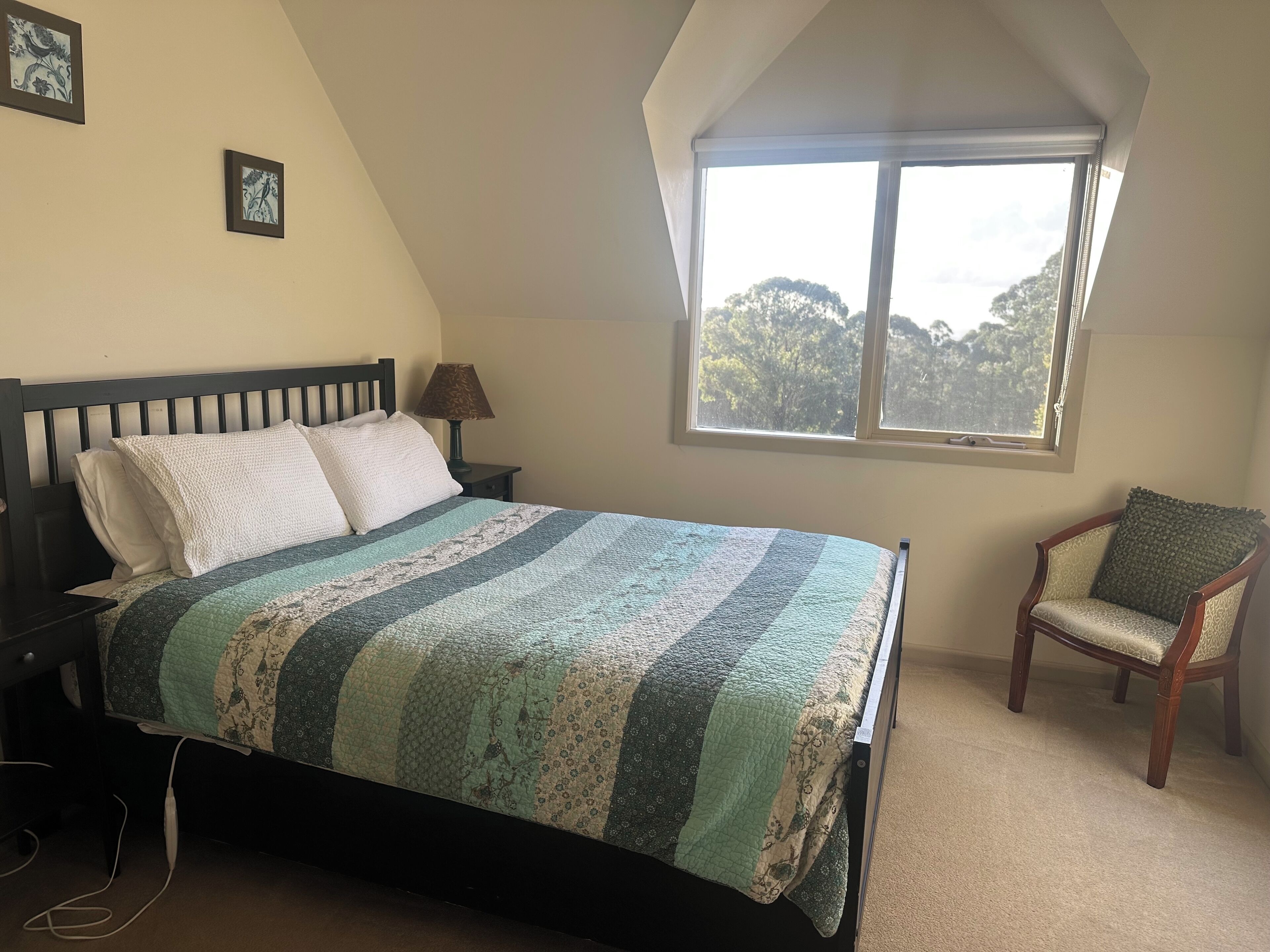 2 bedrooms, iron/ironing board, travel cot, free WiFi