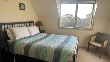 2 bedrooms, iron/ironing board, travel cot, free WiFi